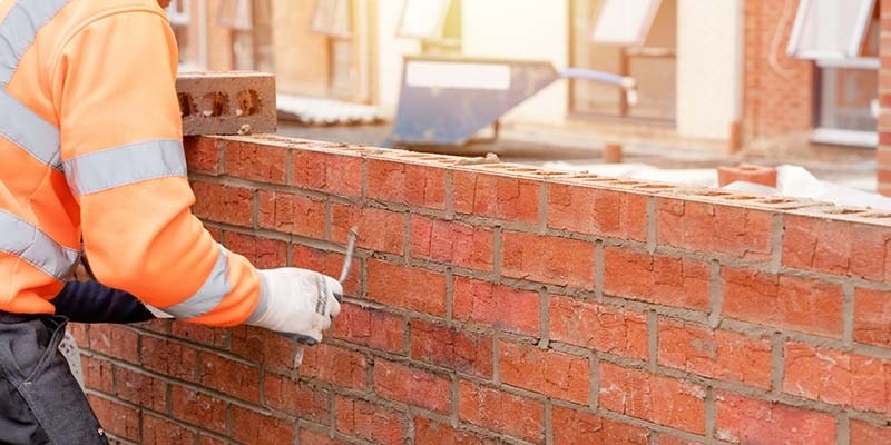 Gạch là vật liệu xây dựng quen thuộc để tạo ra không gian ngôi nhà
